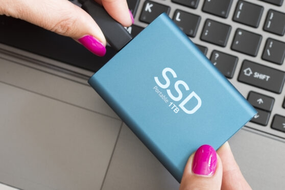 Připojování SSD disku k notebook